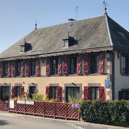 A L'Aube Des Volcans Hotel Charbonnières-les-Vieilles Exterior foto